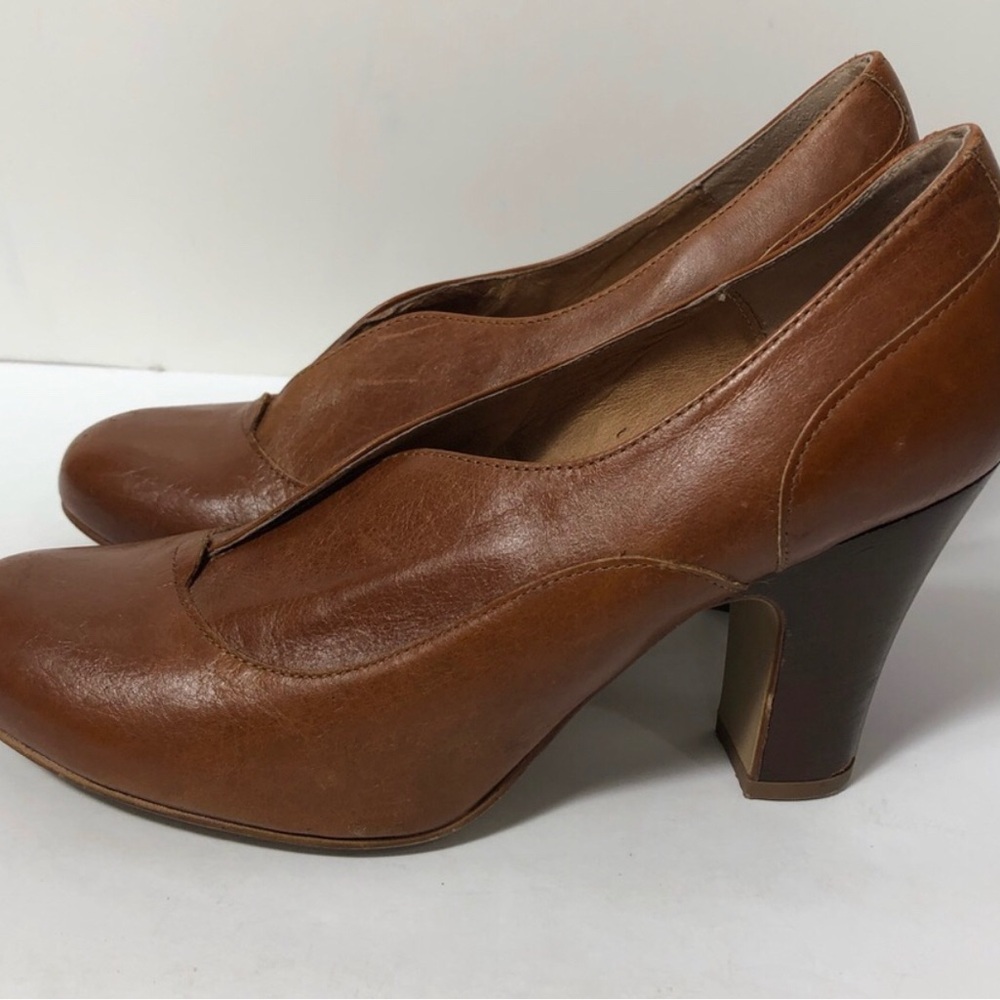 Office London leather slip on ankle bootie heels. Size 40 - Picture 3 of 7